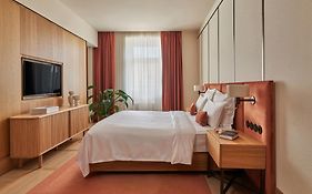 The Julius Prague